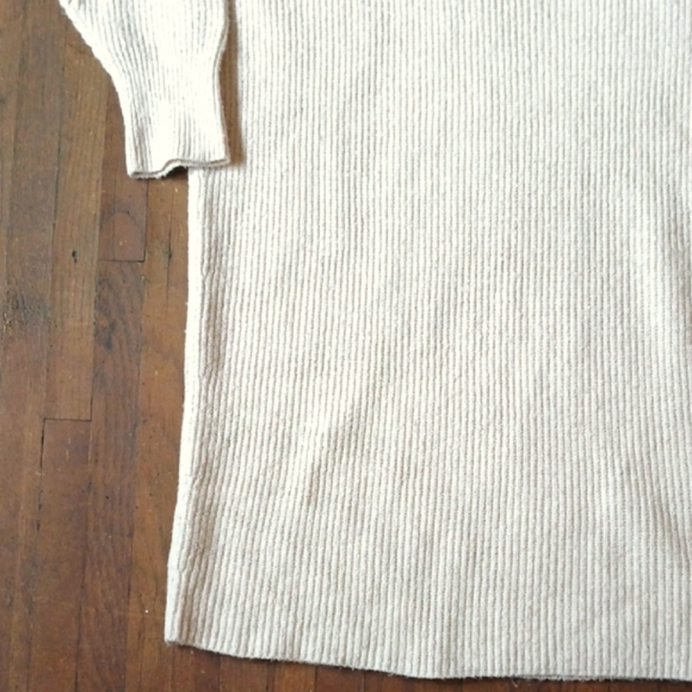 Express Cream V-Neck Sweater Ribbed Knit Tunic - Picture 2 of 13